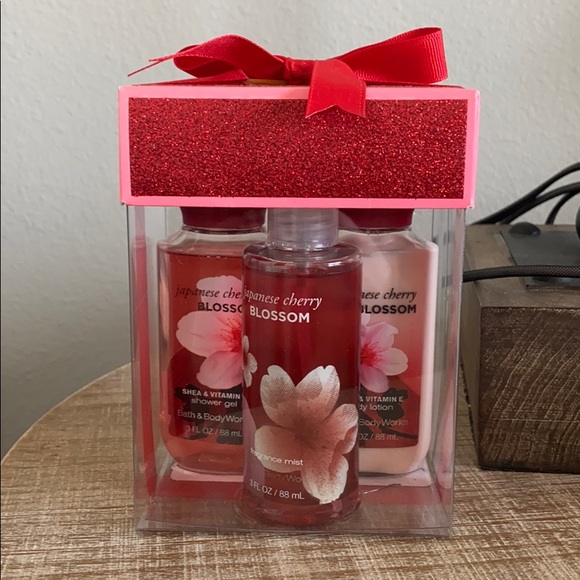 Bath & Body Works Other - Bath & Body Japanese Cherry Blossom Mini Gift Set